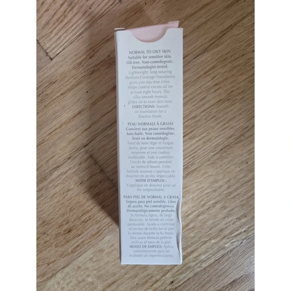 Mary Kay Medium Coverage Foundation Ivory 202 - Pink Cap # 356800 NIB